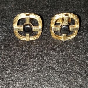 Gold with black stone cufflinks   146